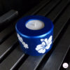 bougeoir en pommier peint motifs fleurs hawaiennes