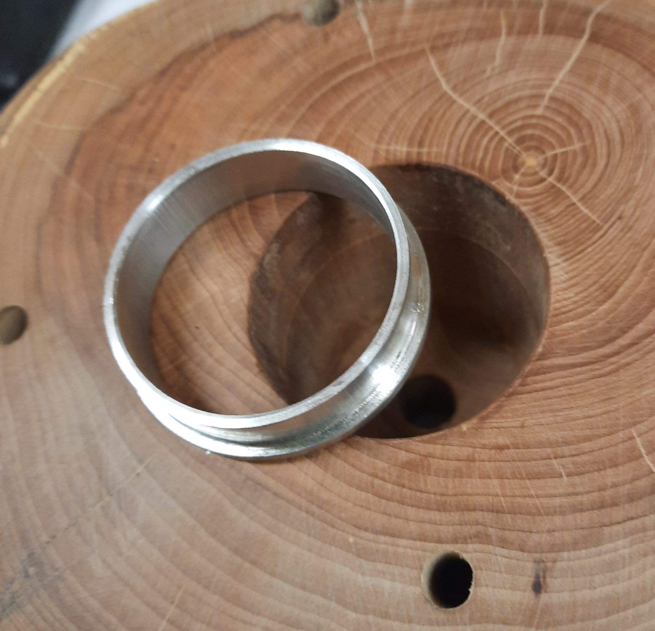 Usinage de la bague en aluminium pour le cache douille d'ampoule