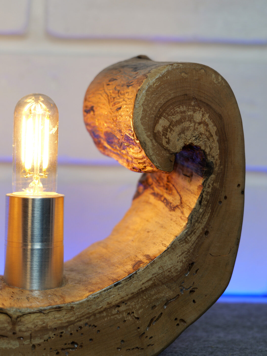 Lampe en pommier forme coeur
