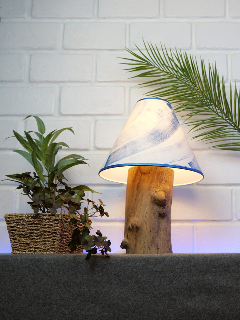 lampe pommier large cirée abat-jour bleu lignes peintes
